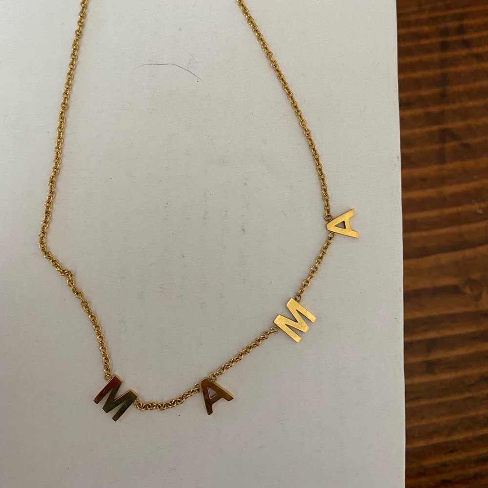 Mama necklace